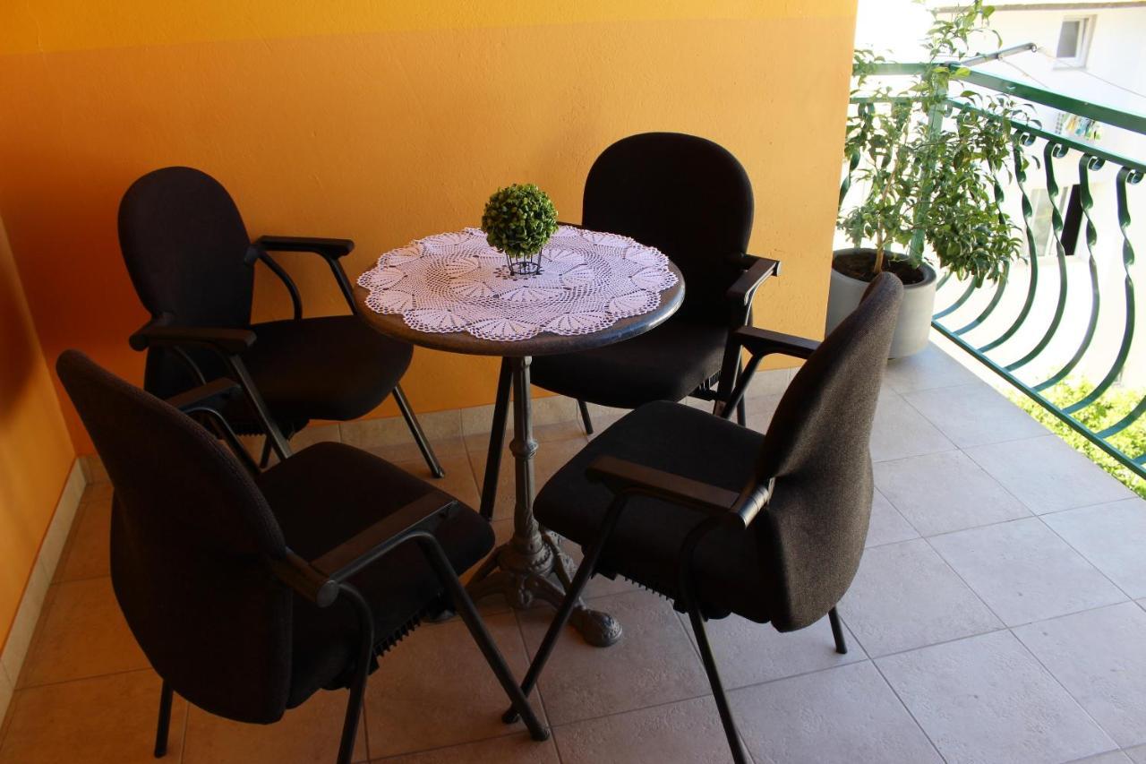 Apartment Benten Дрвеник Екстер'єр фото