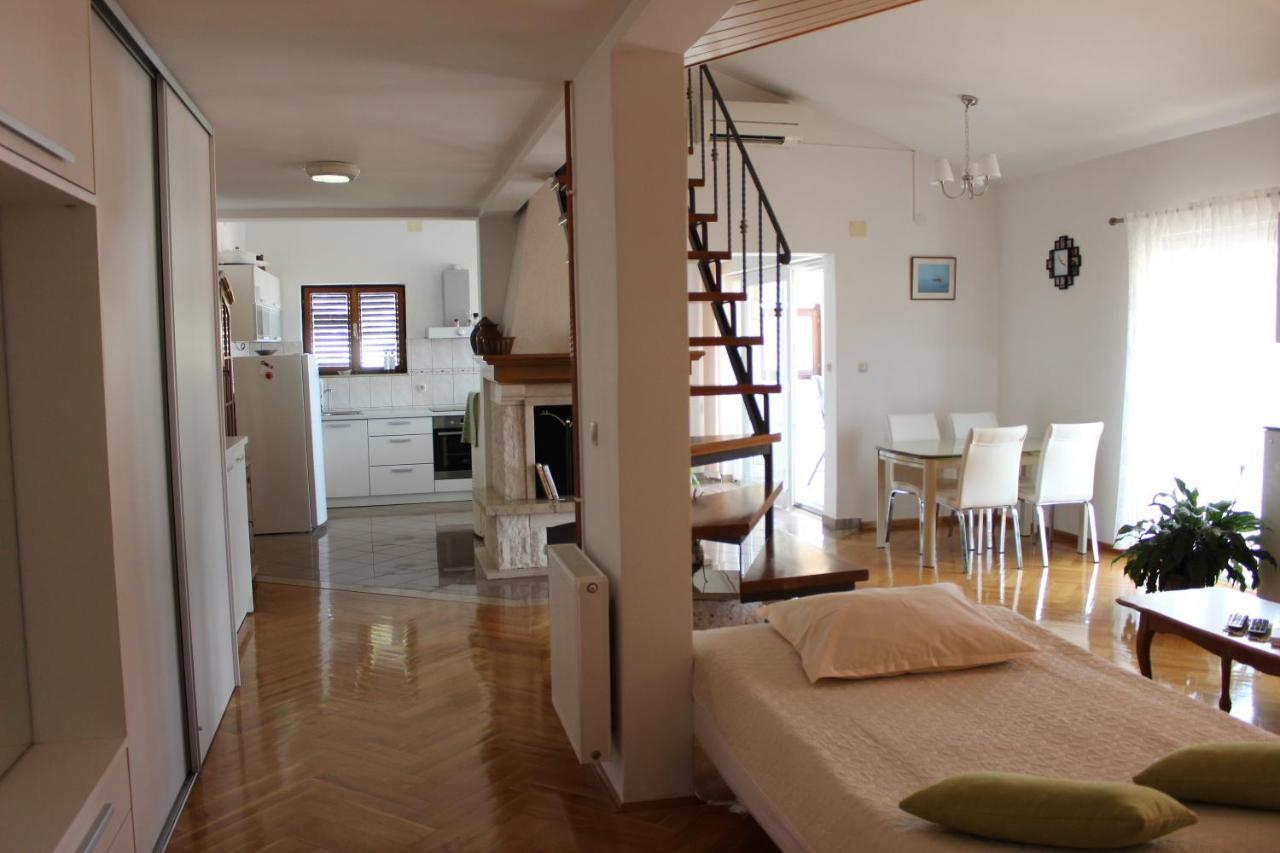Apartment Benten Дрвеник Екстер'єр фото