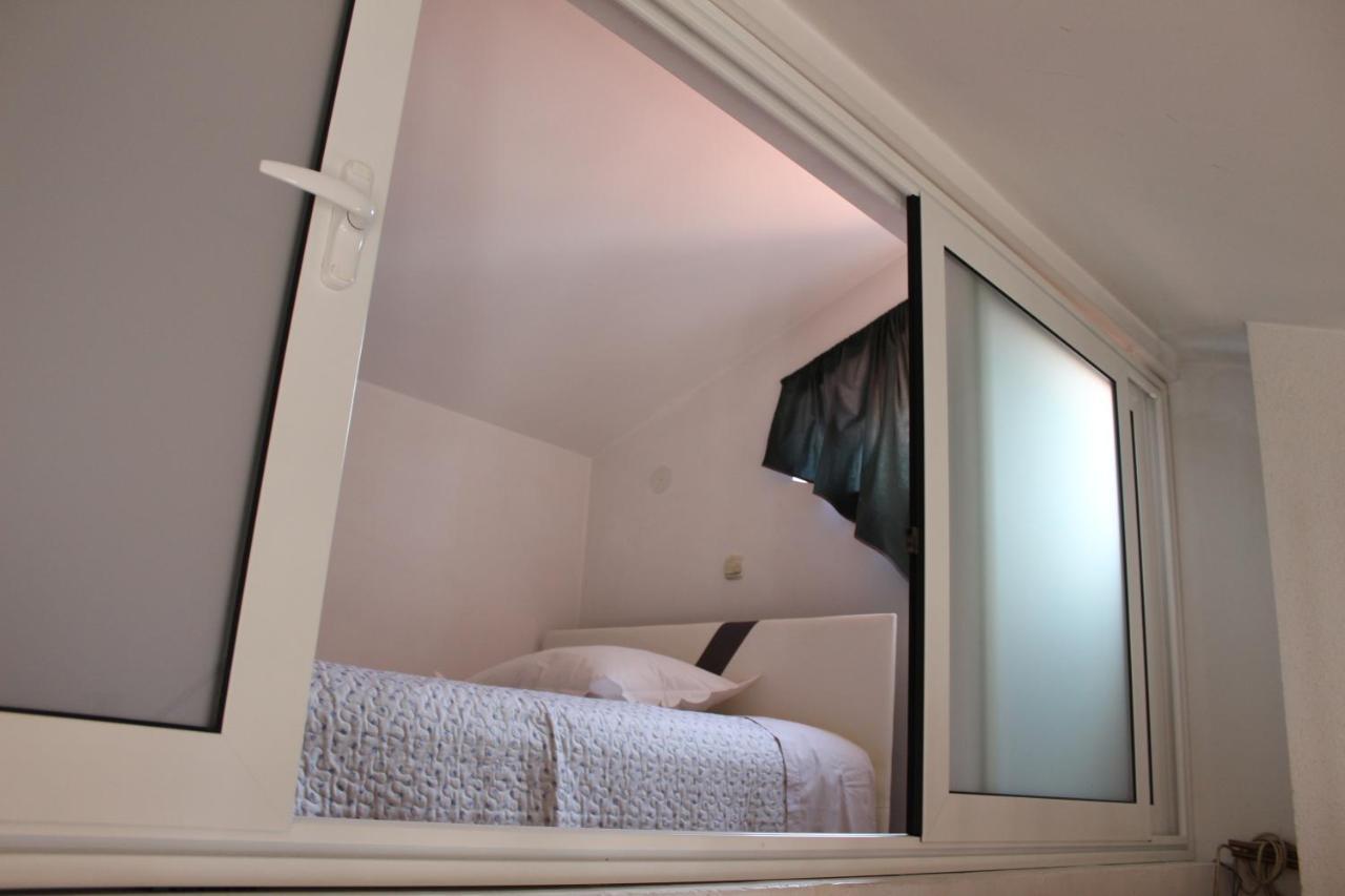 Apartment Benten Дрвеник Екстер'єр фото