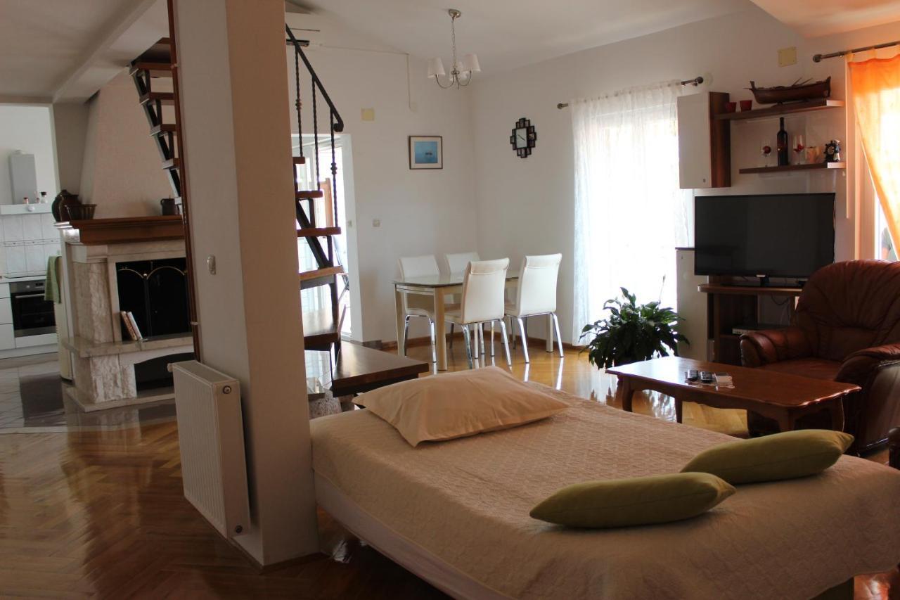 Apartment Benten Дрвеник Екстер'єр фото